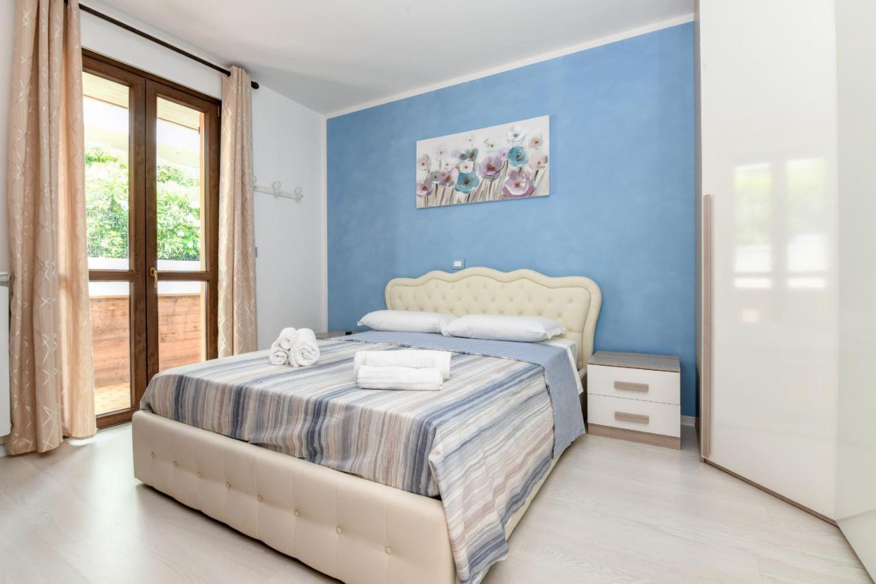 My Desenzano Holiday Apartment デセンツァーノ・デル・ガルダ エクステリア 写真