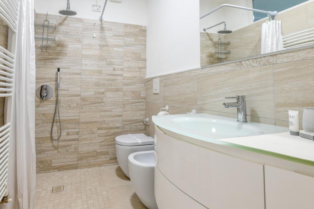My Desenzano Holiday Apartment デセンツァーノ・デル・ガルダ エクステリア 写真