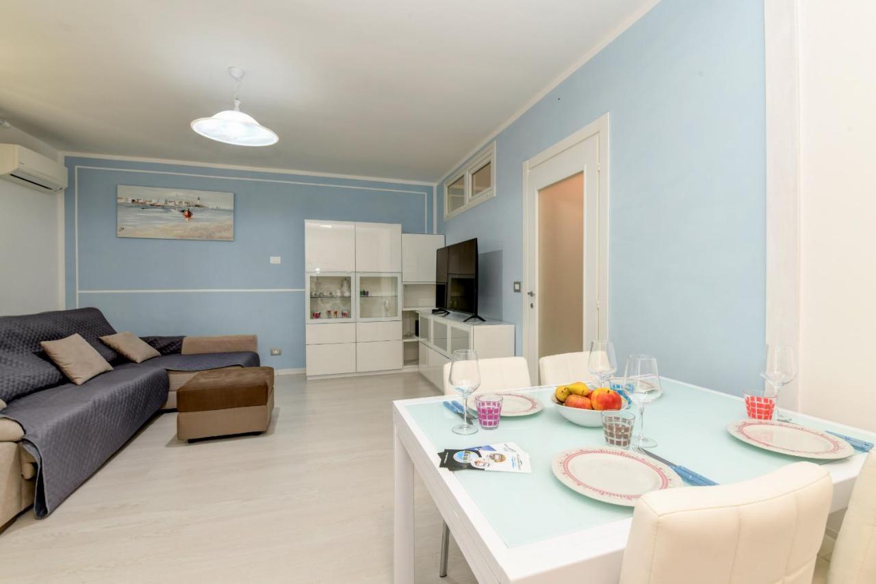 My Desenzano Holiday Apartment デセンツァーノ・デル・ガルダ エクステリア 写真